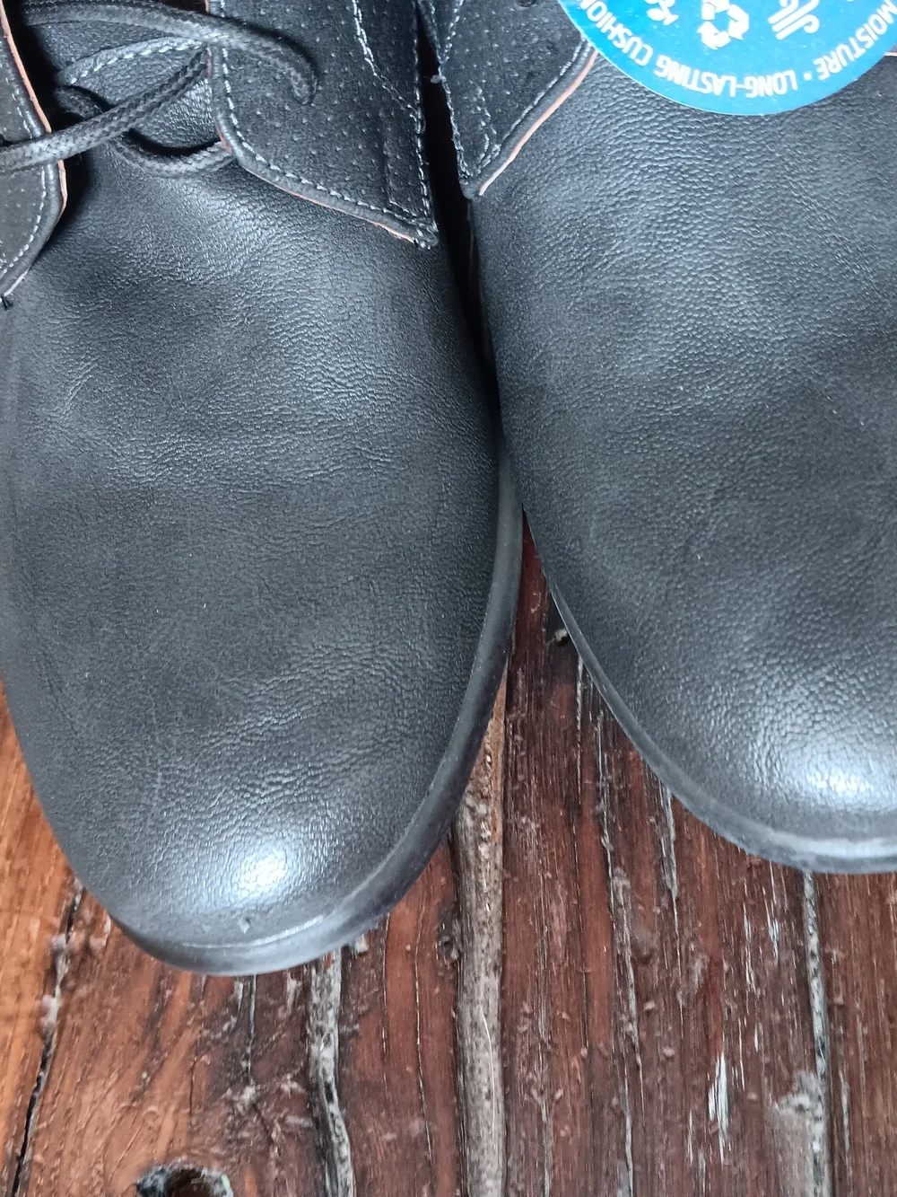 NWT XP Dry Goods Men’s Ankle Chukka Boots – Size US 8 / EU 41.5 – Dark Grey